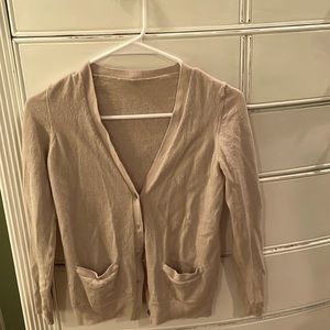 It’s fall y’all! Super cute wool cardigan!